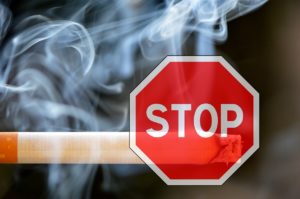 Bundesrat will Rauchverbot in Autos mit Kindern
