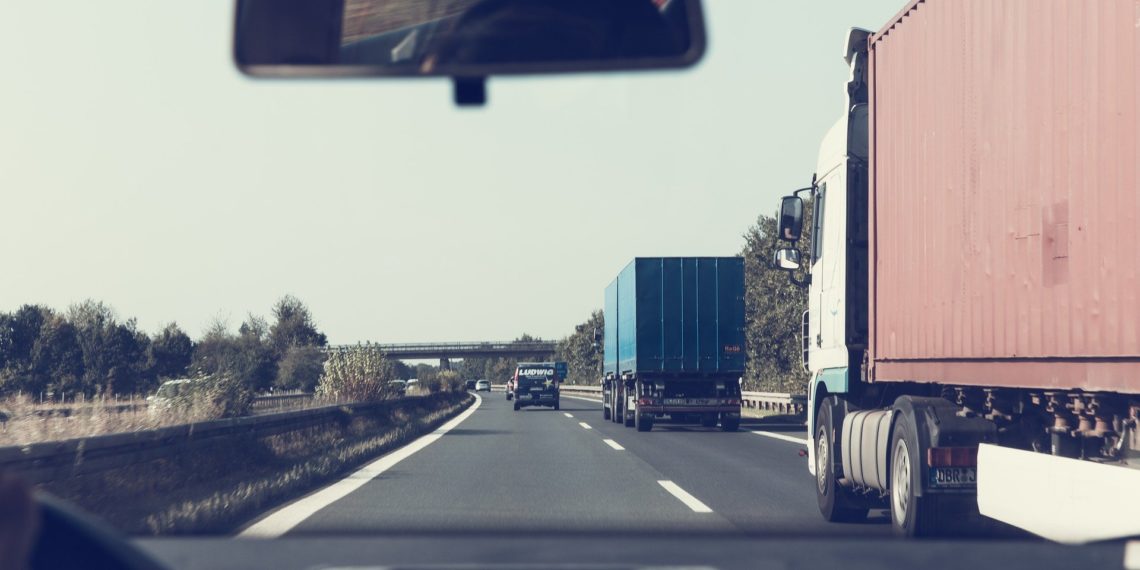 Fünf grenznahe Autobahnabschnitte in Österreich sollen wieder mautfrei werden.(Foto: Markus Spiske, Pixabay)
