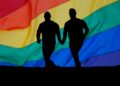 Homosexuelle tun sich oft schon im Bewerbungsverfahren schwer, wenn ihre Neigungen dem Arbeitgeber bekannt sind. (Foto: Gerd Altmann, Pixabay)
