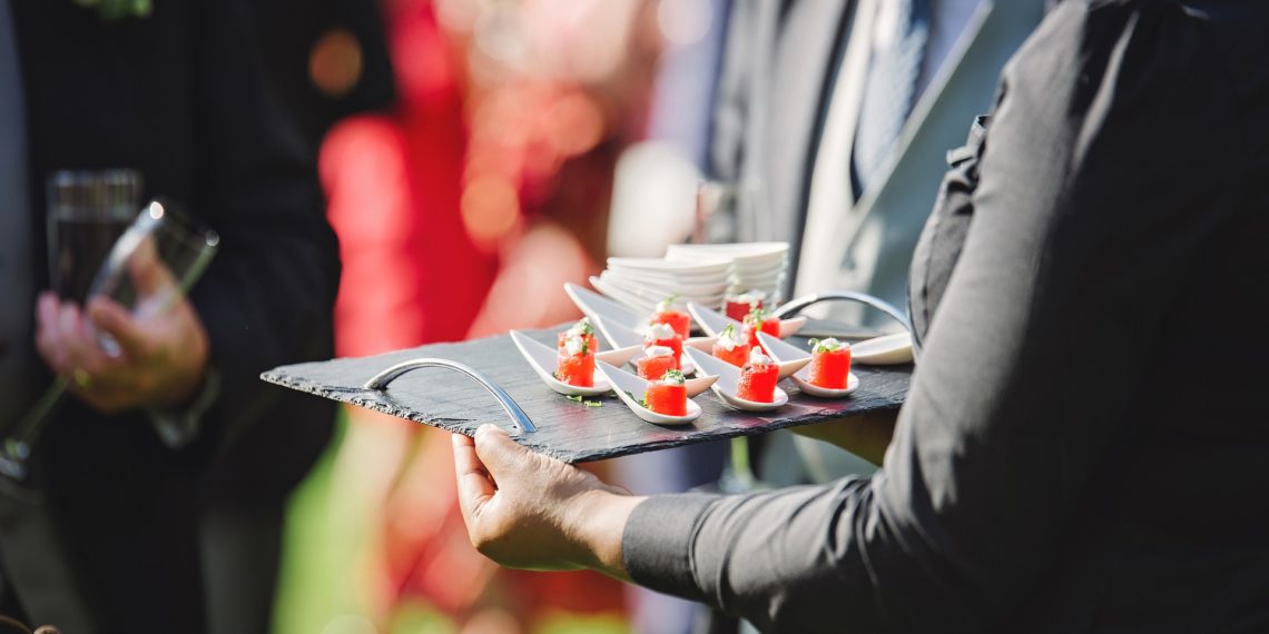 Gerade die Gastronomie ist auf Teizeitkräfte und Minijobber angewiesen. (Foto: Pixabay)